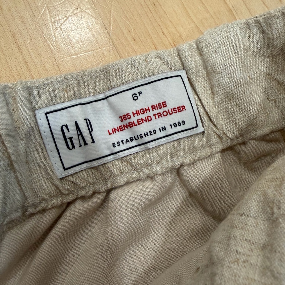 GAP Linen-Blend High Rise Trousers in Natural Beige - Picture 6 of 7